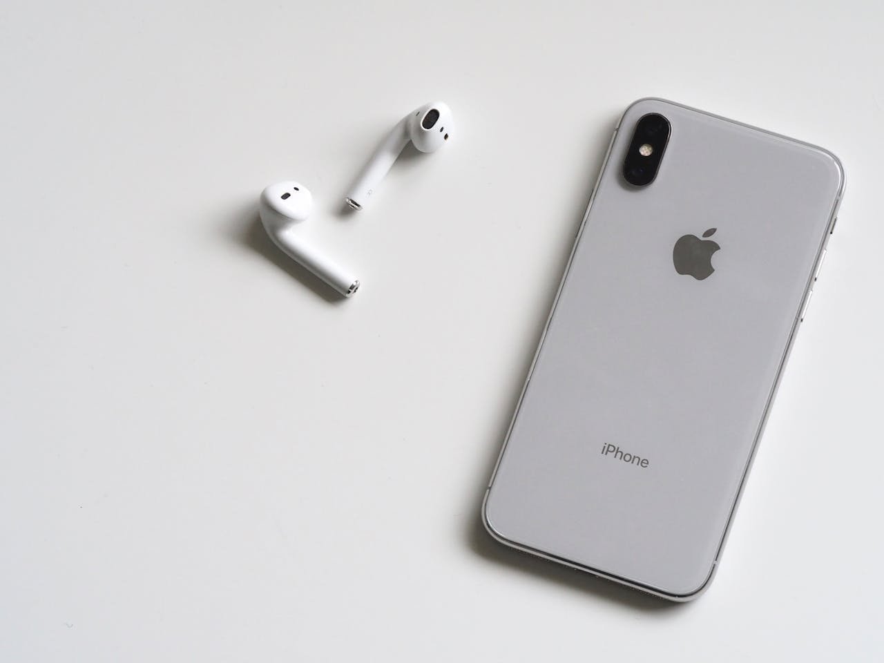 iOS 26 Public Beta Is Here: Explore 5 Must-Try iPhone Features